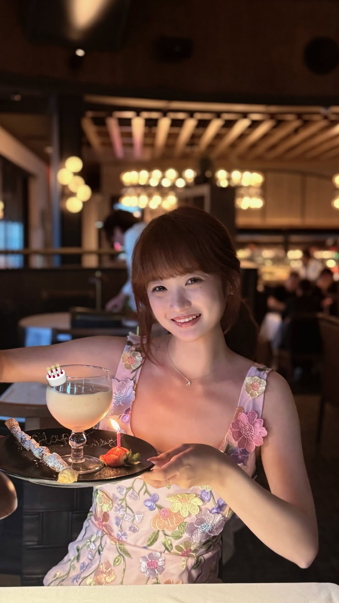 杨瀚森社媒晒女友照片，祝其24岁生日快乐
