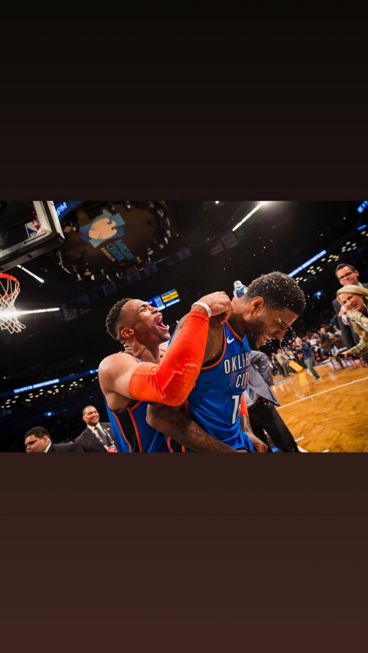 威少官宣退役结束18年NBA生涯 乔治社媒连发同框照致敬 威少官宣退役结束18年NBA生涯 乔治社媒连发同框照致敬