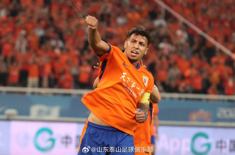 3-1，山东泰山主场赢下齐鲁德比