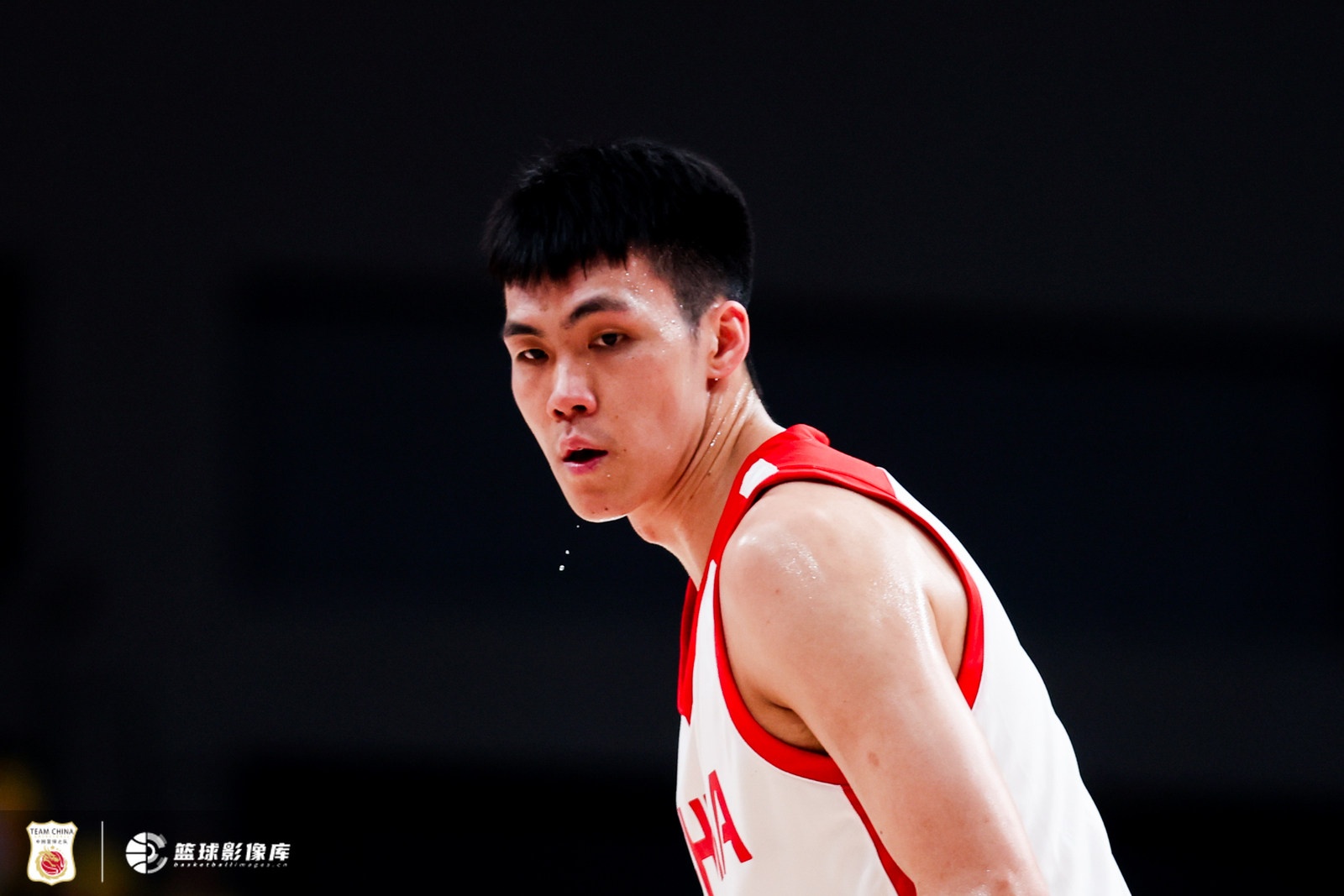 庞峥麟防守端造两次进攻犯规 正负值+9助男篮胜乌拉圭