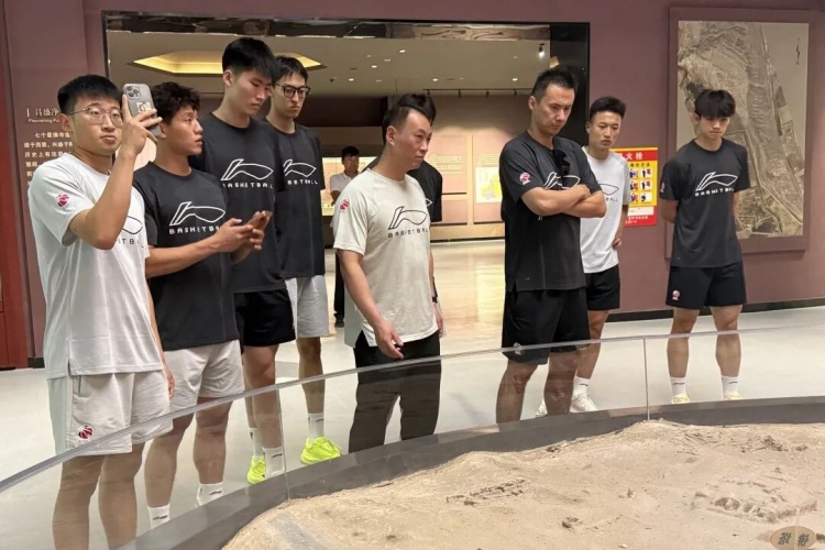 广汇能源男篮焉耆行 从球迷对抗赛到七个星佛寺遗址 广汇能源男篮焉耆行 从球迷对抗赛到七个星佛寺遗址
