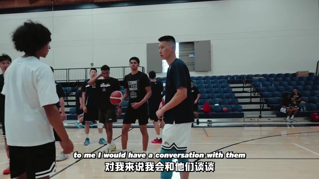 朱正晒林书豪训练营视频 与后者探讨投篮选择 朱正晒林书豪训练营视频 与后者探讨投篮选择
