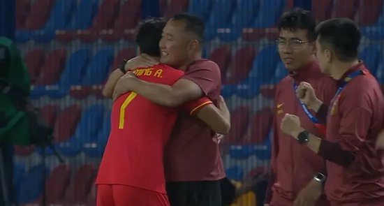 U17国少2比0泰国取首胜 布尼亚明传射建功 U17国少2比0泰国取首胜 布尼亚明传射建功