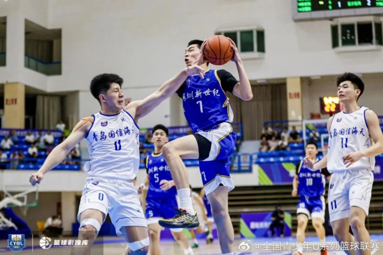 深圳U19预赛5胜2负晋级 吴铠博场均22.6分包揽得分王和抢断王 深圳U19预赛5胜2负晋级 吴铠博场均22.6分包揽得分王和抢断王
