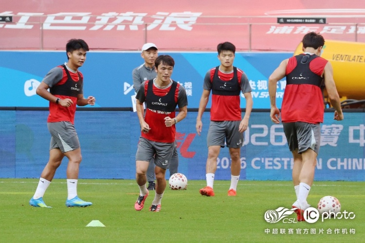 海港主场迎大连英博,穆斯卡特:三人复出但未到最佳状态 海港主场迎大连英博,穆斯卡特:三人复出但未到最佳状态