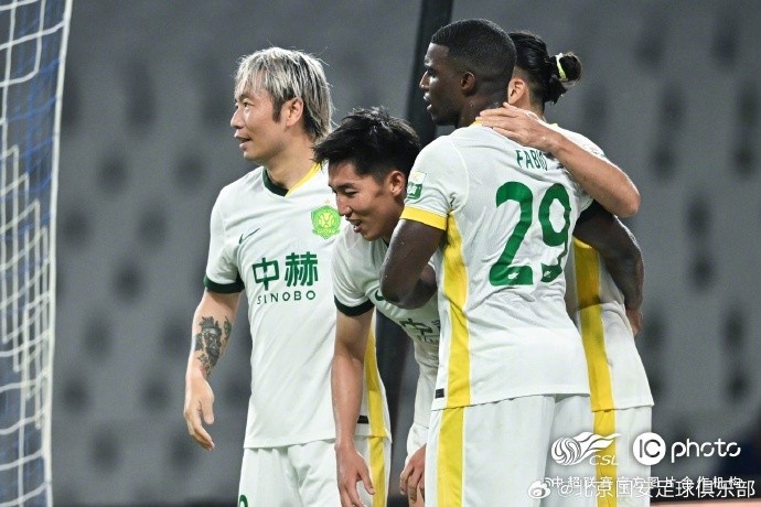 侯森多次救险 曹永竞张稀哲破门 北京国安客场3-0击败上海申花