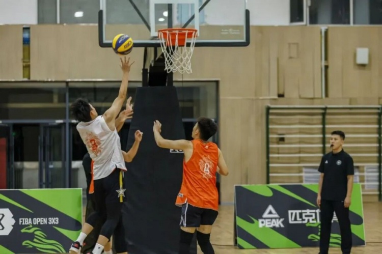 FIBA Open 3×3呼和浩特站落幕 蒙草酒业全胜登顶 FIBA Open 3×3呼和浩特站落幕 蒙草酒业全胜登顶