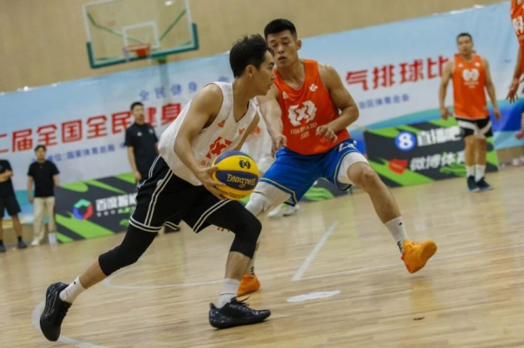 FIBA Open 3×3呼和浩特站落幕 蒙草酒业全胜登顶 FIBA Open 3×3呼和浩特站落幕 蒙草酒业全胜登顶