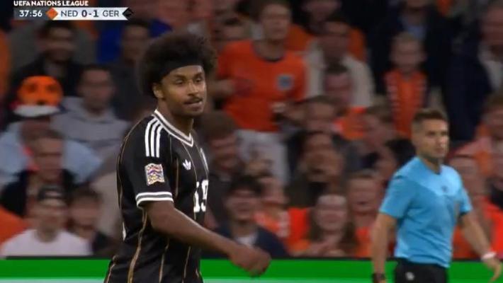 [空门不进] 离谱！德国连续传球布朗前插送妙传，阿德耶米空门竟然打飞了！